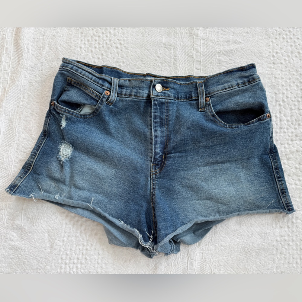 Levi’s Denim Shirts Women’s Size 14 Heritage High Rise